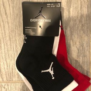 NWT Everyday Max Jordan Ankle Sox Red,White, Black